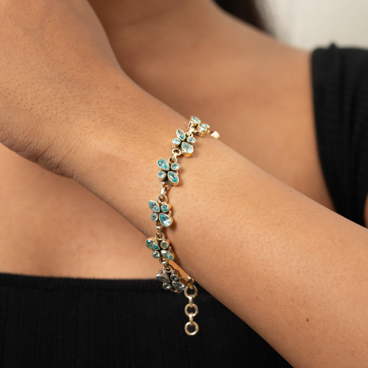 Natural Blue Topaz Bracelate in 925 Silver by SVADEZI